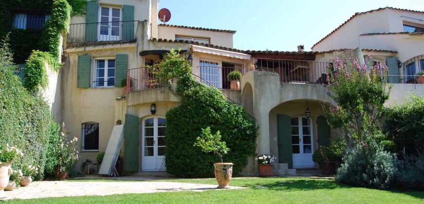 Appartement à louer à Mohammedia Parc, 3 chambres salon.